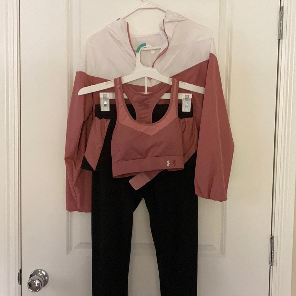 Sports set sports bra top and leggings